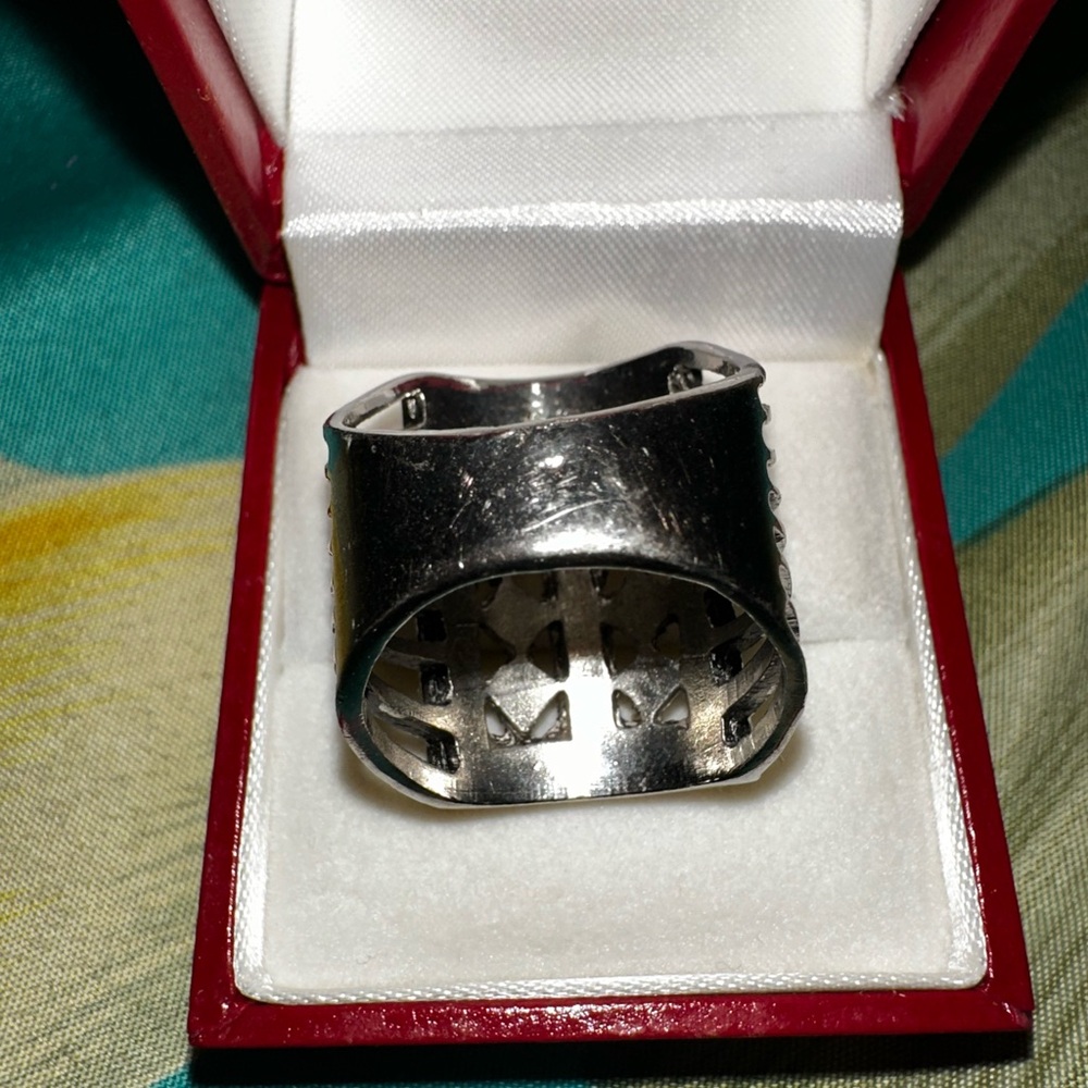 Elegant Multicolor Gemstone Ring - image 7